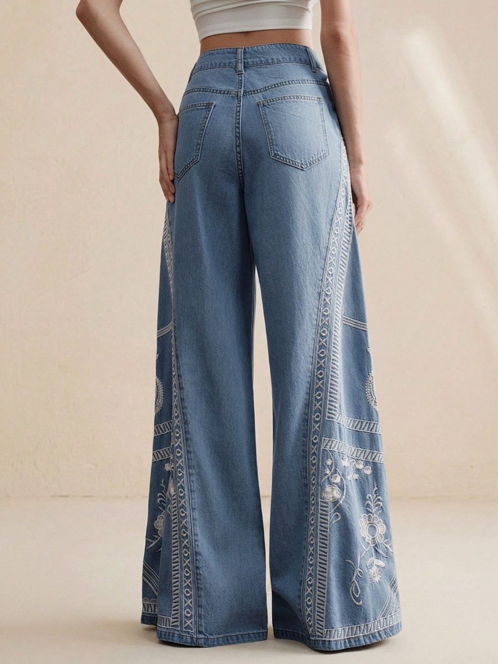 Embroidered Wide-Leg Drawstring Jeans - Picture 7 of 8